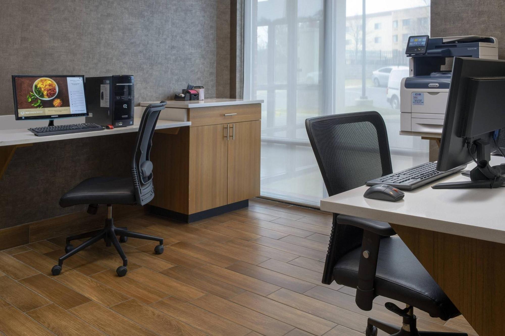 Springhill Suites Potomac Mills וודברידג' מראה חיצוני תמונה