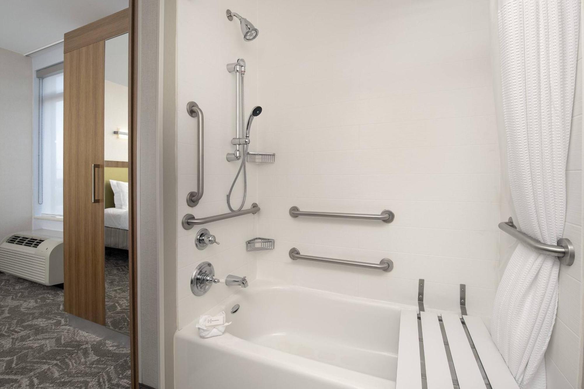 Springhill Suites Potomac Mills וודברידג' מראה חיצוני תמונה